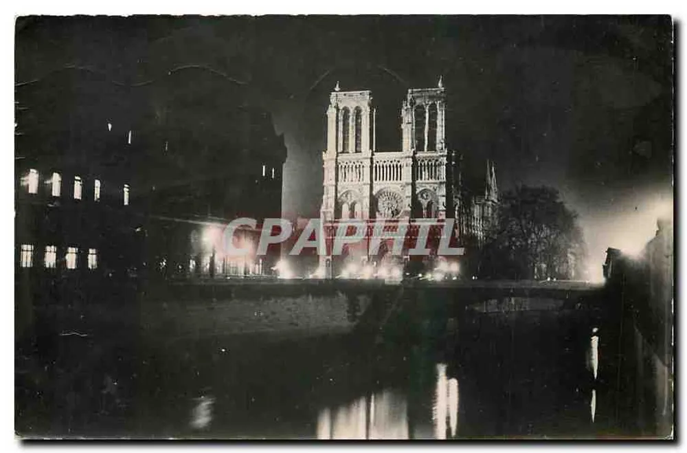 Paris à Noite — Notre-Dame — Éditions du Globe - Frente