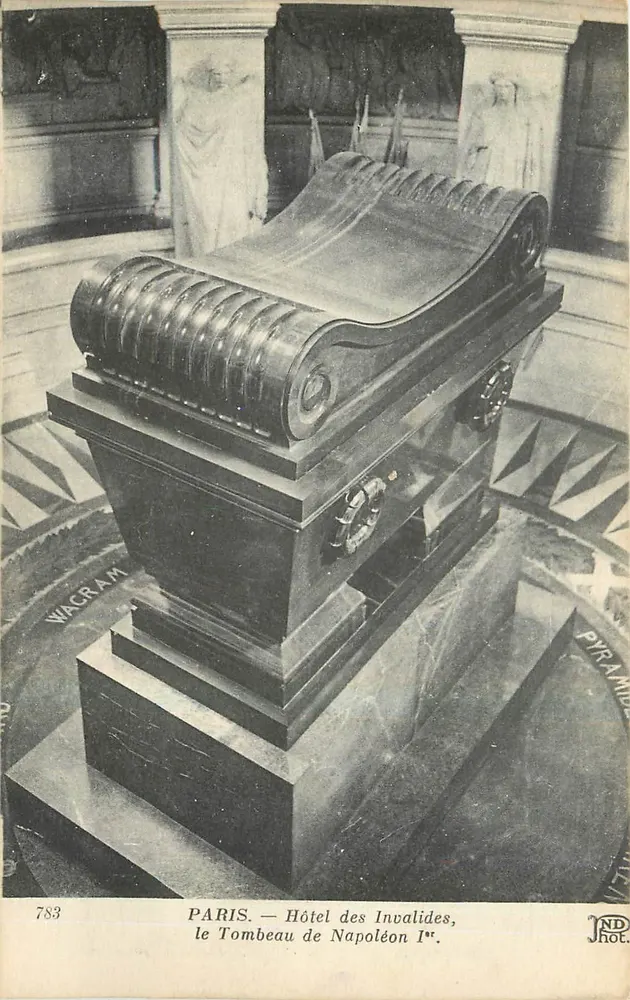 PARIS — Hotel dos Invalidos, o Túmulo de Napoleão I — WACRAM - Frente
