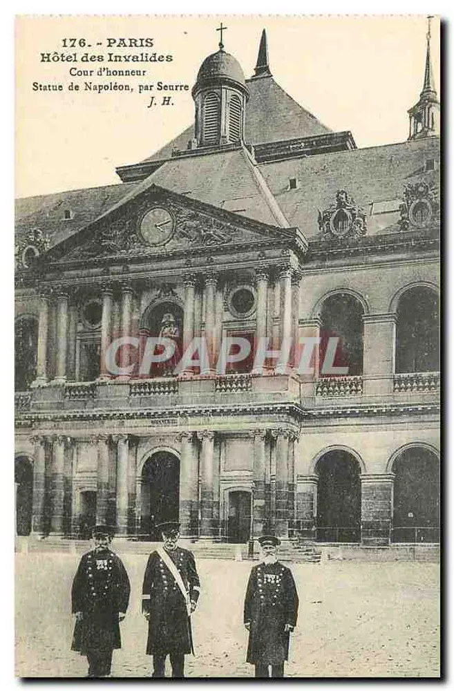 Paris - Hôtel des Invalides - Cour d'honneur, Statue Napoleons, von Seurre - Vorderseite