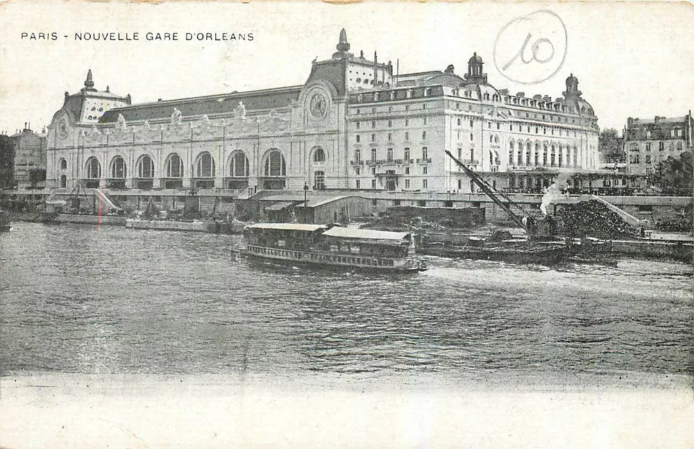 París - Nueva Estación de Orleáns — vista del edificio y del andén con un barco — editor no identificado - Anverso