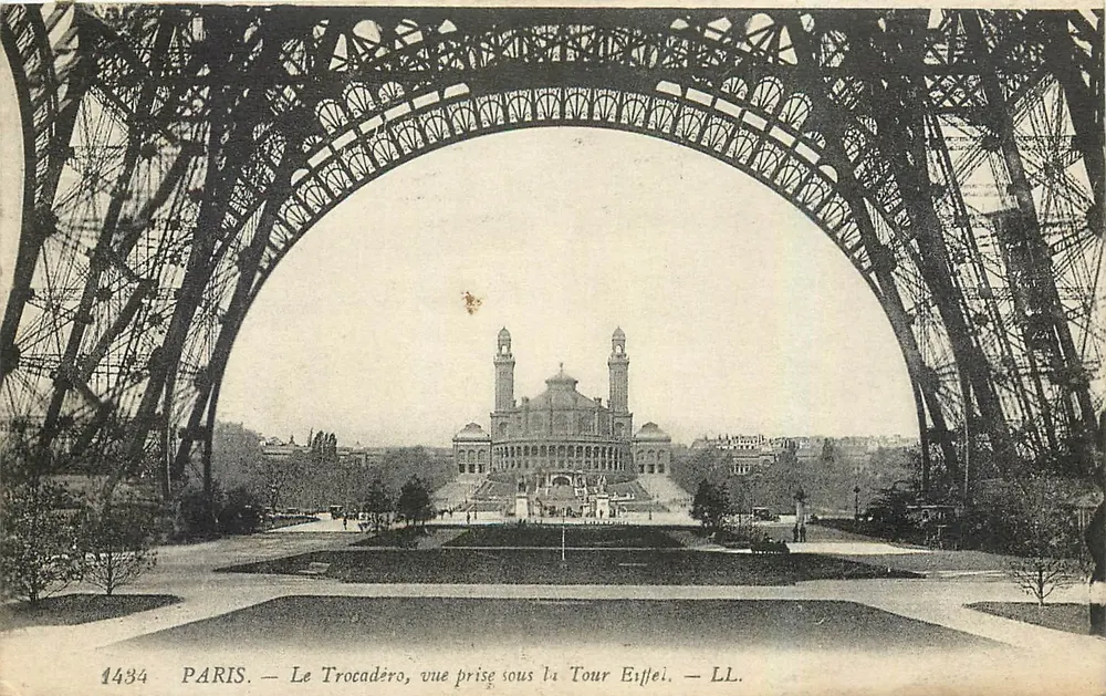 Paris — Blick auf das Trocadéro, aufgenommen unter der Eiffelturm — LL. — Nr. 1434 - Vorderseite