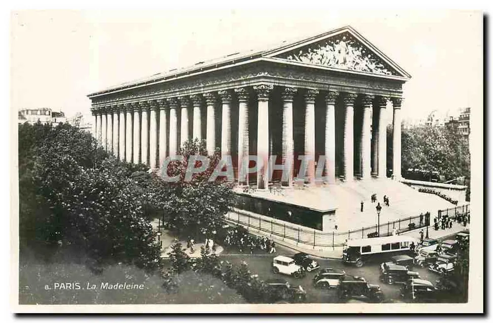 Paris. A Madeleine — vista do monumento com carros da época — editor Edições Lévy - Frente