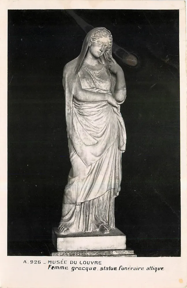 Griechische Frau, attische Totenstatue — Musée du Louvre — A.926 - Vorderseite
