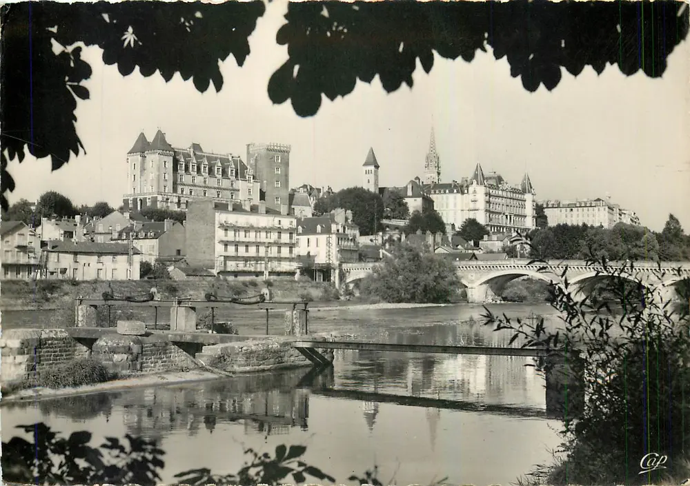 Pau — O Castelo e o Gave — Cité des Arts Photomécaniques - Frente