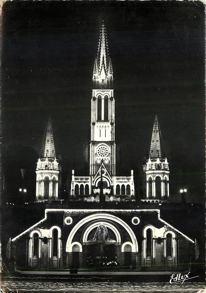 Lourdes — A Basílica Iluminada — Editor P. Doucet - Frente