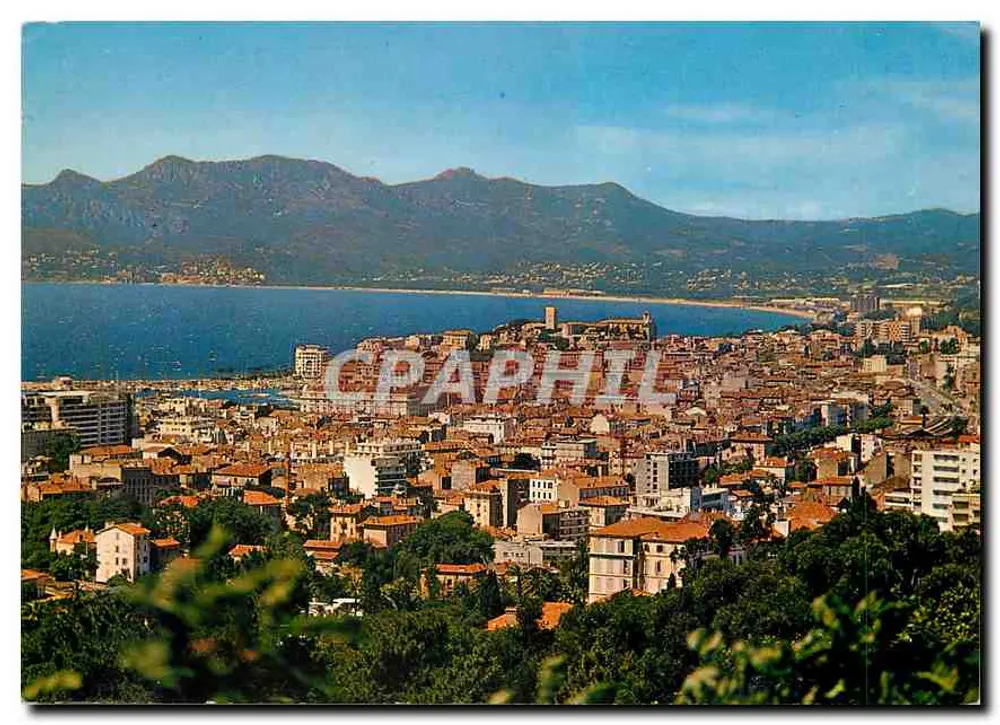 Cannes — Vue générale — Au loin, l'Estérel — Édition de la Côte d'Azur - Recto