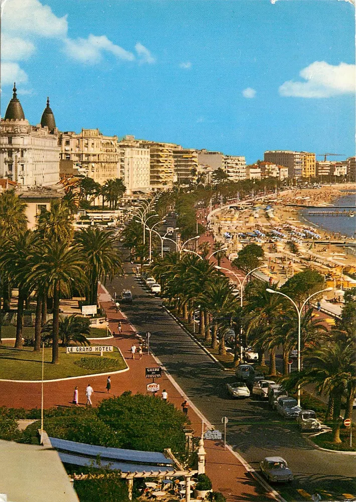 Cannes — Promenade de la Croisette — The Grand Hotel and Beach — Publisher Coupures Naturelles, No. 1201 - Front