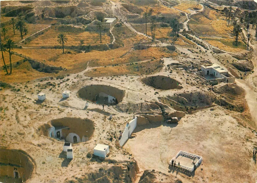 Matmata — Vista geral — República Tunissia - Frente
