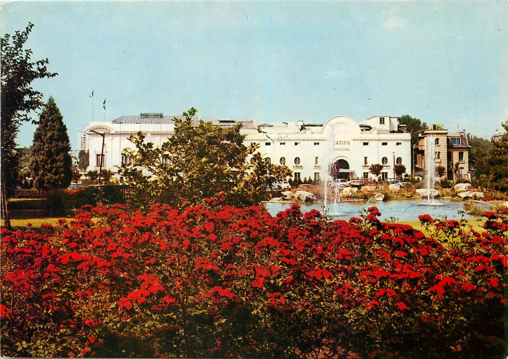 Het Municipale Casino — Enghien-les-Bains — Foto Patrick Remy, n° 9810 - Voorkant