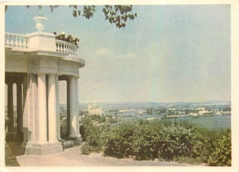 Widok na Dniepr z parku Pervomaiski — Kijów — Foto F. Fedorova, seria BF 00418, T. 399 - Awers