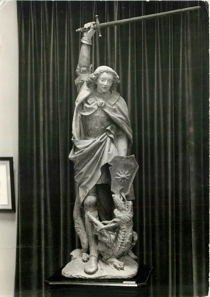 São Jorge derrotando o dragão — estátua de madeira — Museu de Montargis, edição J. Flayssot - Frente