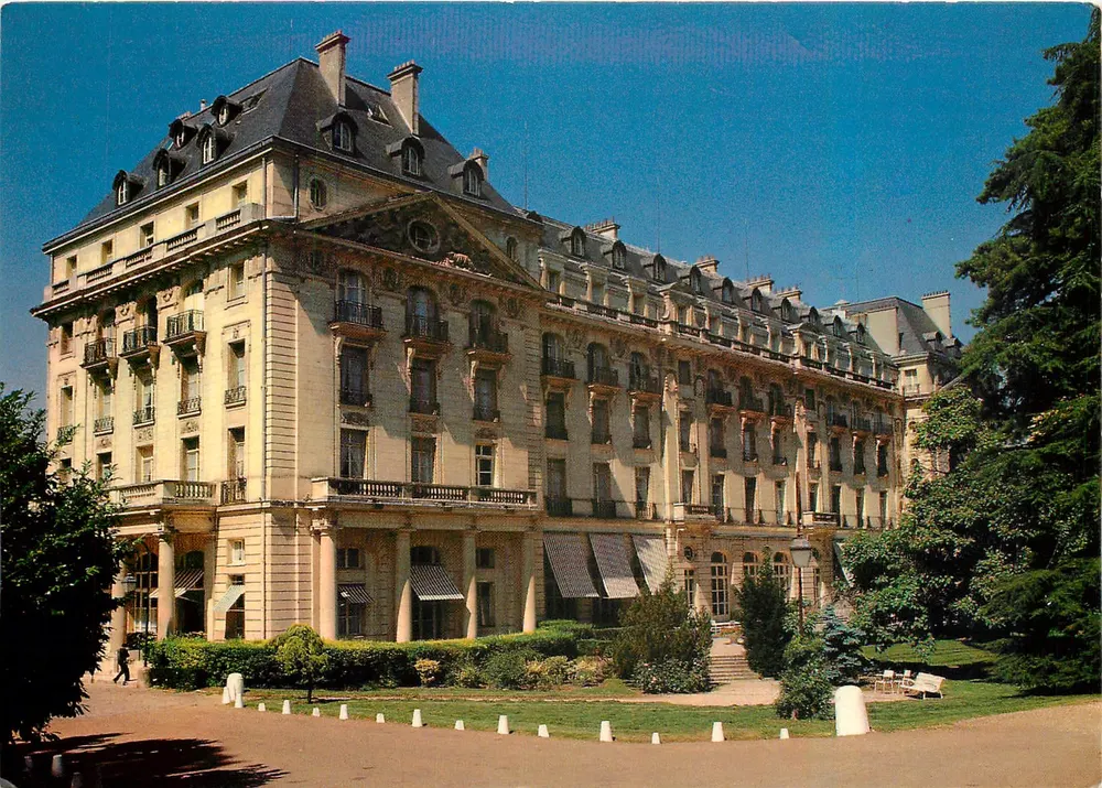 Hôtel Trianon Palace — Versailles — Éditions d'Art LYS - Recto