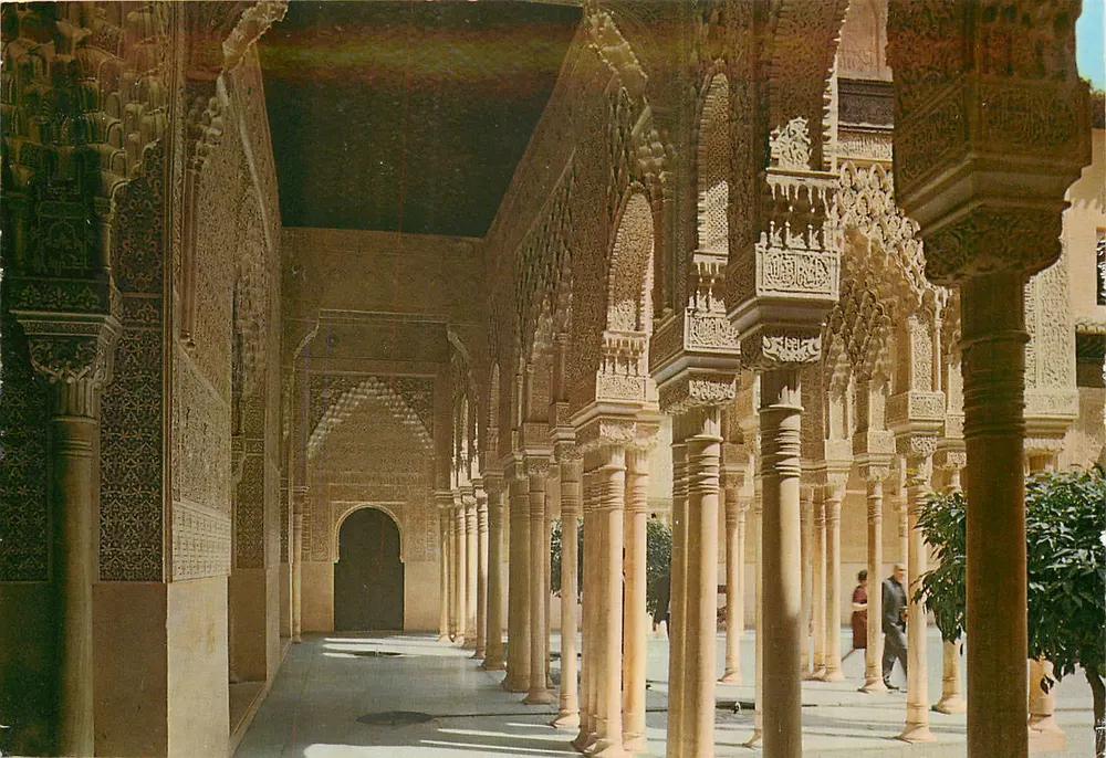 Alhambra — Patio de los Leones — Granada, série 45 n° 393 - Recto
