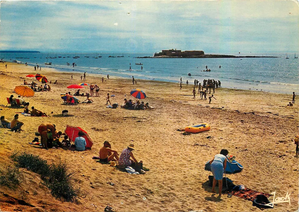 Fort-Bloqué — plage et le fort — Éditions d'Art 'Jack' n° 1713 - Recto
