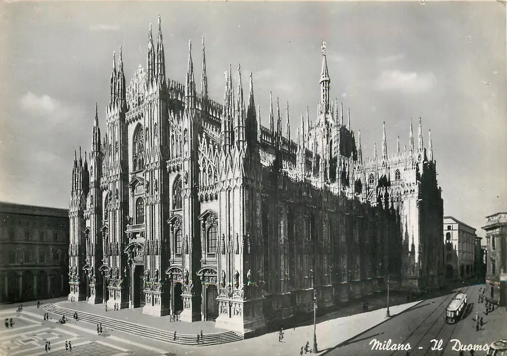 Milão - O Duomo — vista panorâmica — S.E.P.A. - Milão, n° 243 - Frente