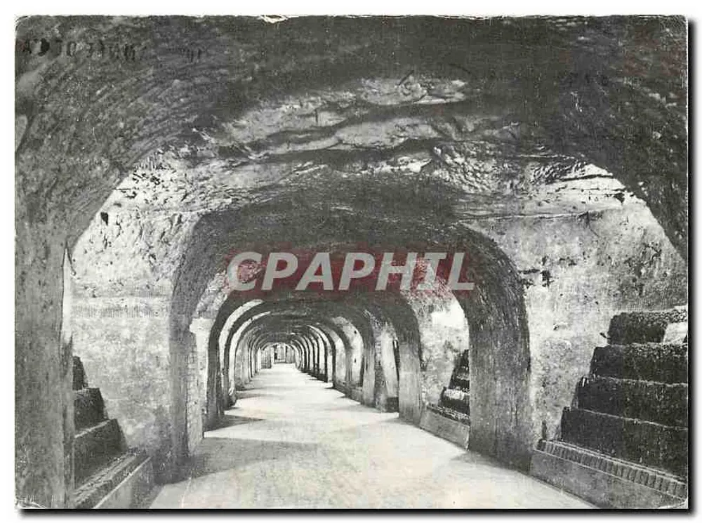 अंडरग्राउंड टनल — एपर्ने — मूएट & चंडोन - आगे