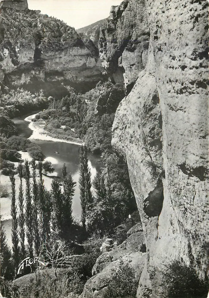As Gorges do Tarn — O Cirque das Baumes — Edições Artísticas ESTEL, Paris - Frente