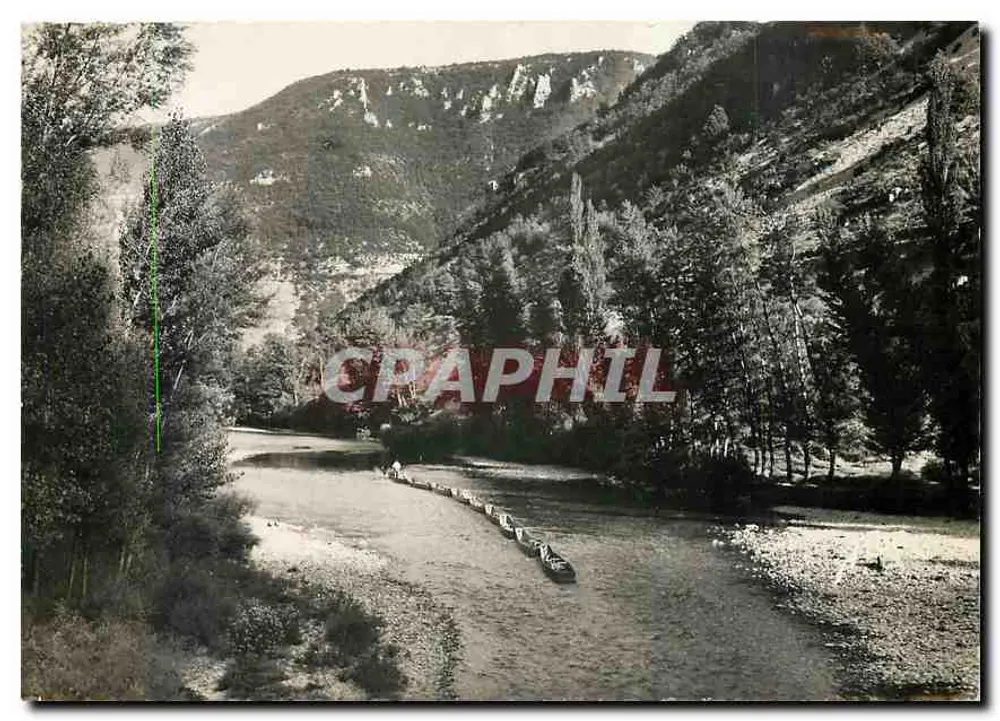 As Gorges do Tarn — Convoi de barcas em direção a La Malène — Éditions Artistiques Carière - Frente