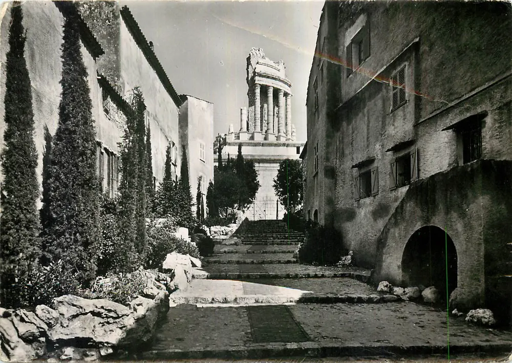 La Turbie (A.-M.) — Der Trophée des Alpes (Nordseite) — Service Commercial Monuments Historiques, Grand Palais, Paris - Vorderseite