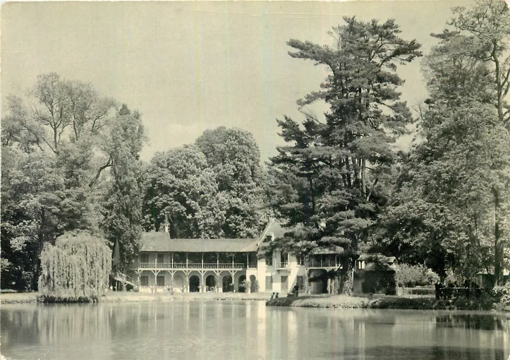 Schloss von Versailles — Petit Trianon, Das Königliche Haus — EPIC Editions, Paris - Vorderseite