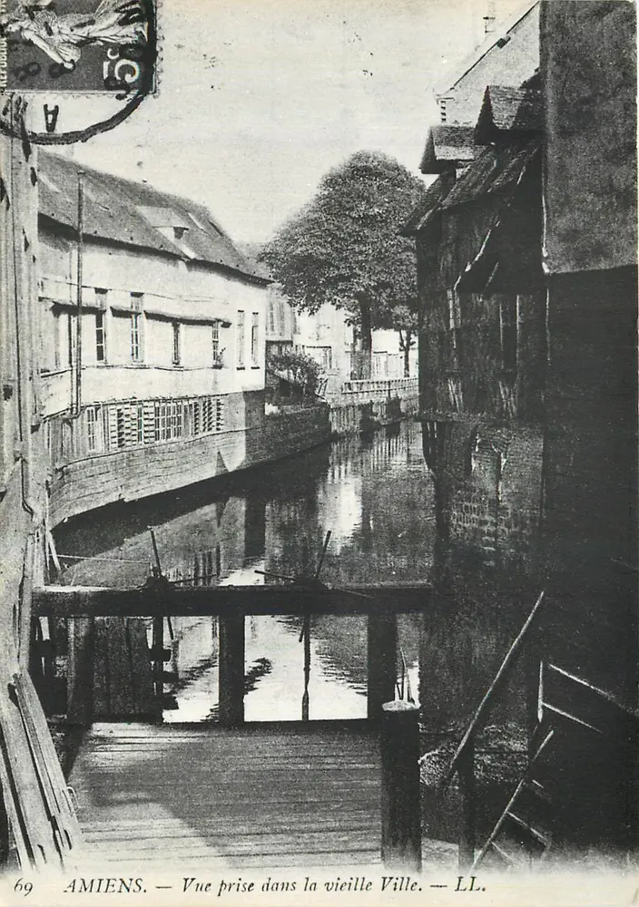 Amiens — Vue prise dans la vieille Ville — LL. n°69 - Recto