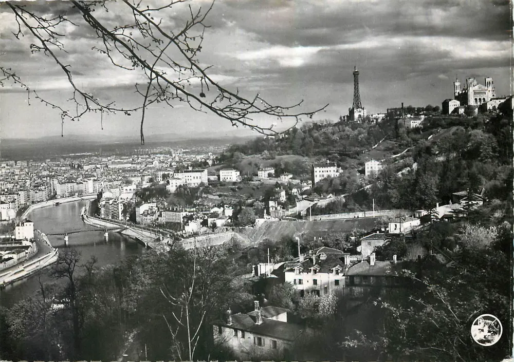 Lyon — Allgemeiner Blick auf die Stadt, die Saône und den Berg Fourvière — Franklin-Roccellt, Nr. 059 - Vorderseite