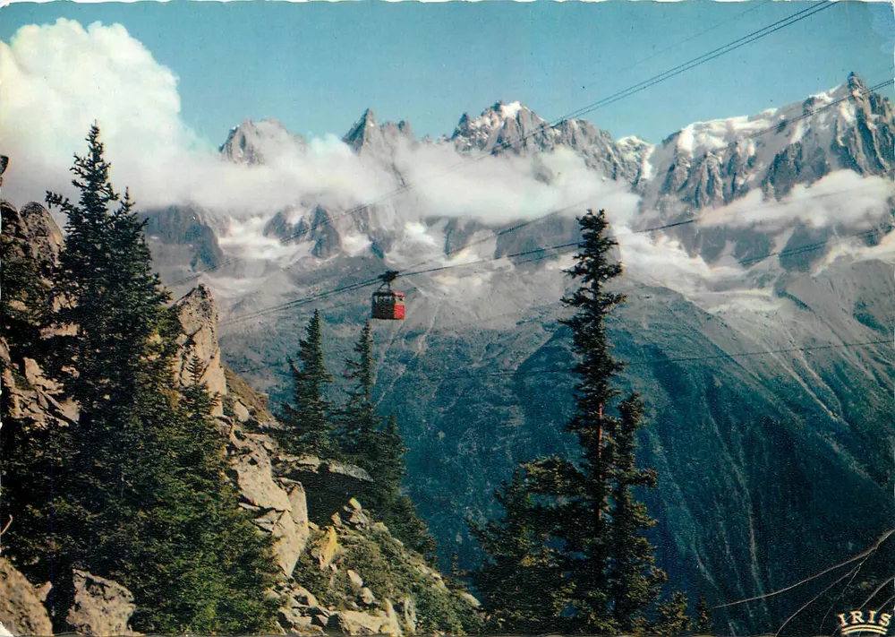 Chamonix-Mont-Blanc — Seilbahn Plan-Péraz am Brévent (2535 m) panoramische Aussicht auf die Aiguilles du Midi — Verlag IRIS - Vorderseite
