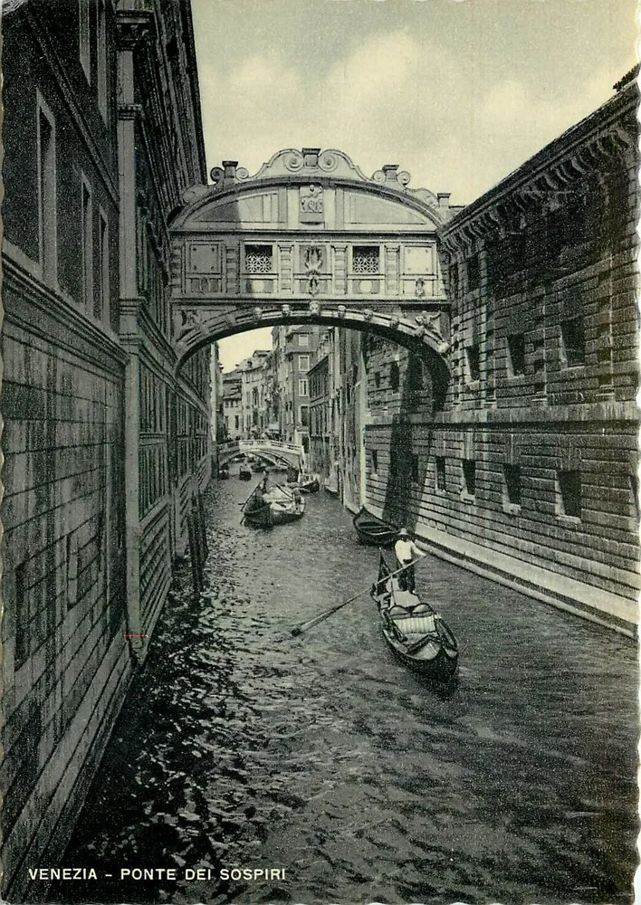 Veneza - Ponte dei Sospiri — vista do canal com gôndola — editor desconhecido - Frente
