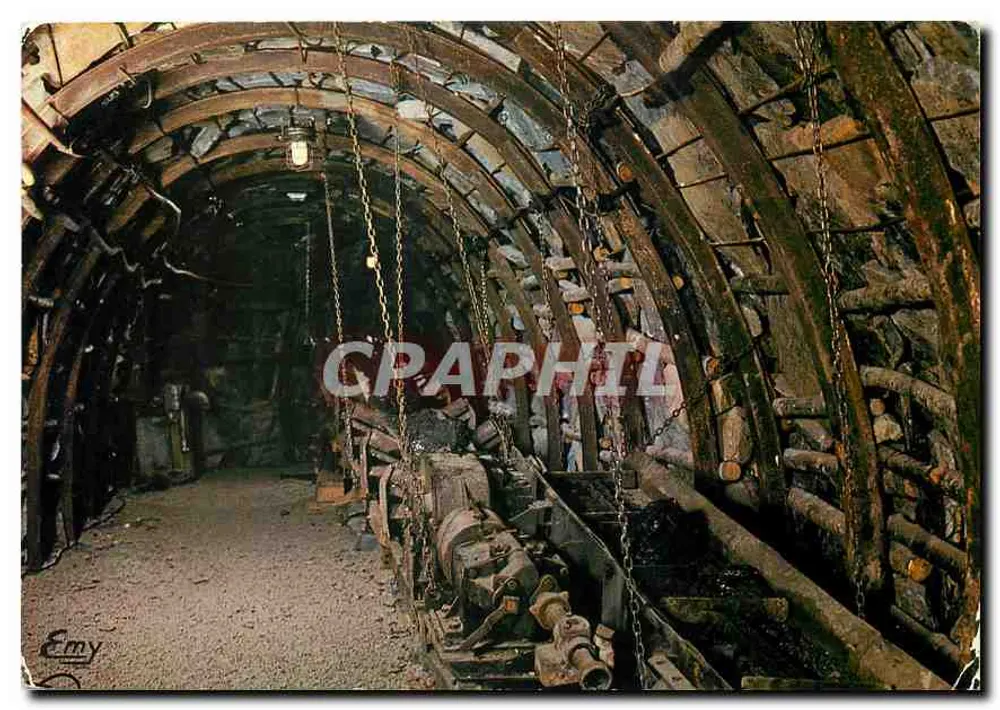 Galeria de mina — Museu da Mina em Molay-Littry (Calvados) — Editor Emy - Frente
