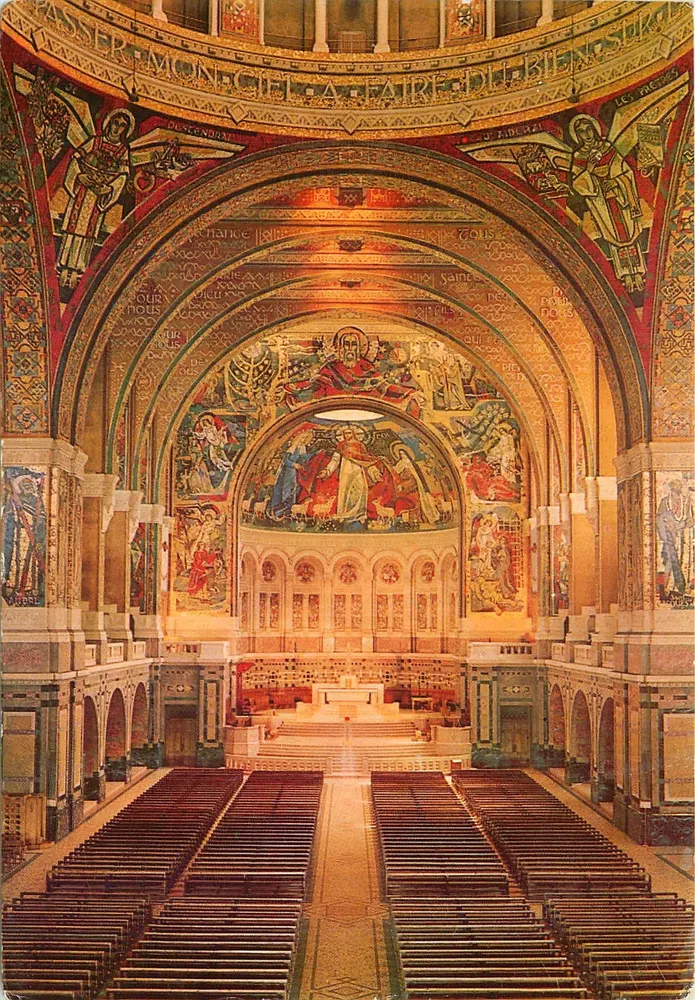 Basilika Sainte-Thérèse von Lisieux — Innenraum — Les Éditions Naturelles, n° 617 - Vorderseite