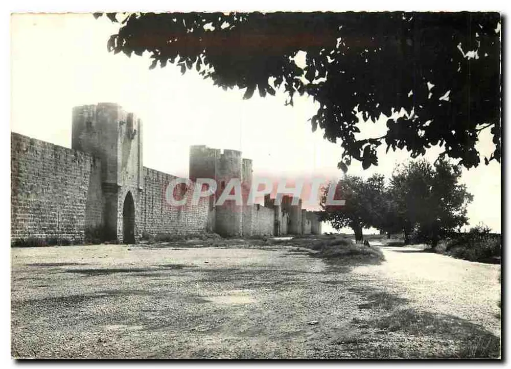 Aigues Mortes (Gard) — Die Stadtmauern — Éditions Magenta, Lyon - Vorderseite
