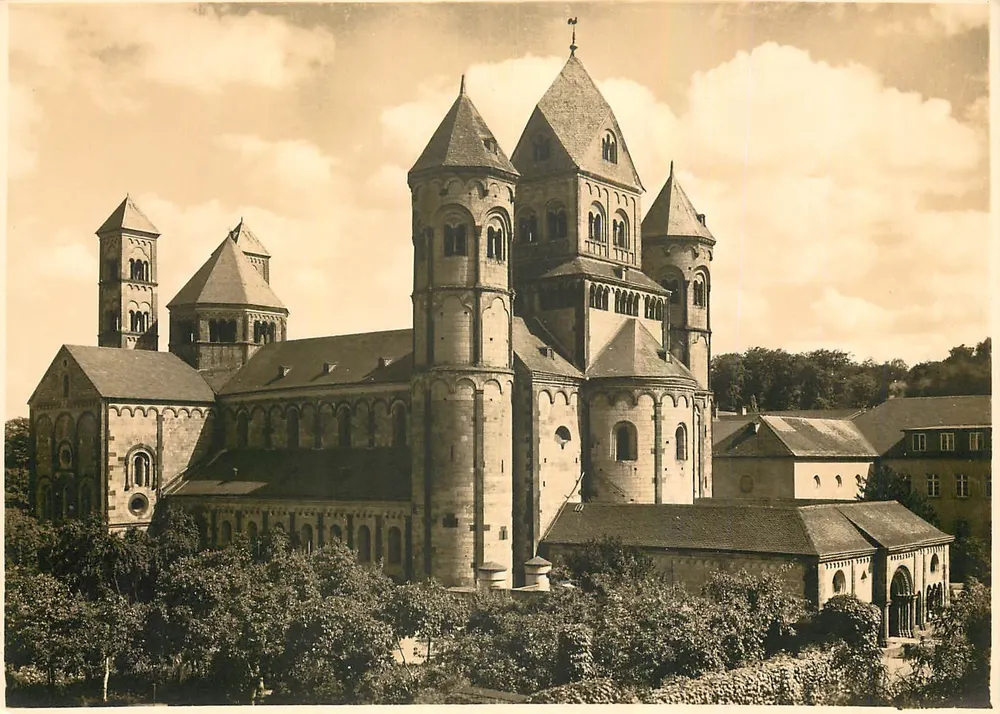 Maria Laach, Basílica — vista panorâmica — Photo-Handabzug Nr. 206, editor Maria Laach - Frente
