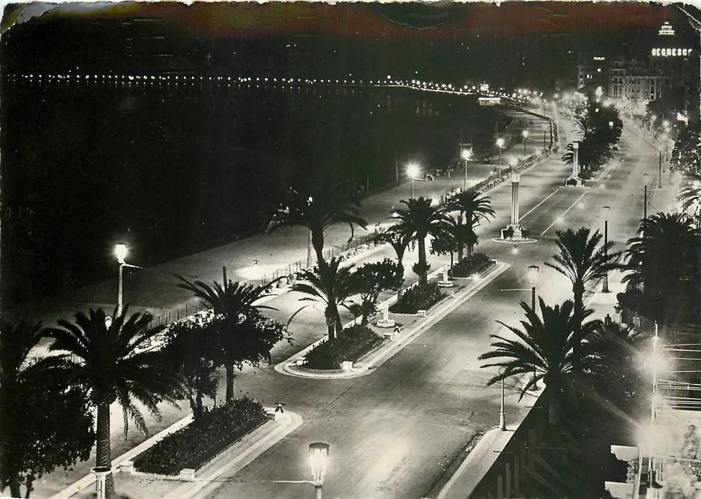 Nice - Promenade des Anglais — nuit — éditeur La Côte d'Azur - Recto