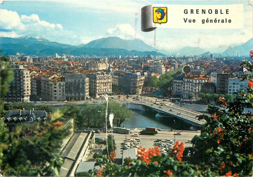 Grenoble — Vista geral — Cliché & Realização Proibida - Frente