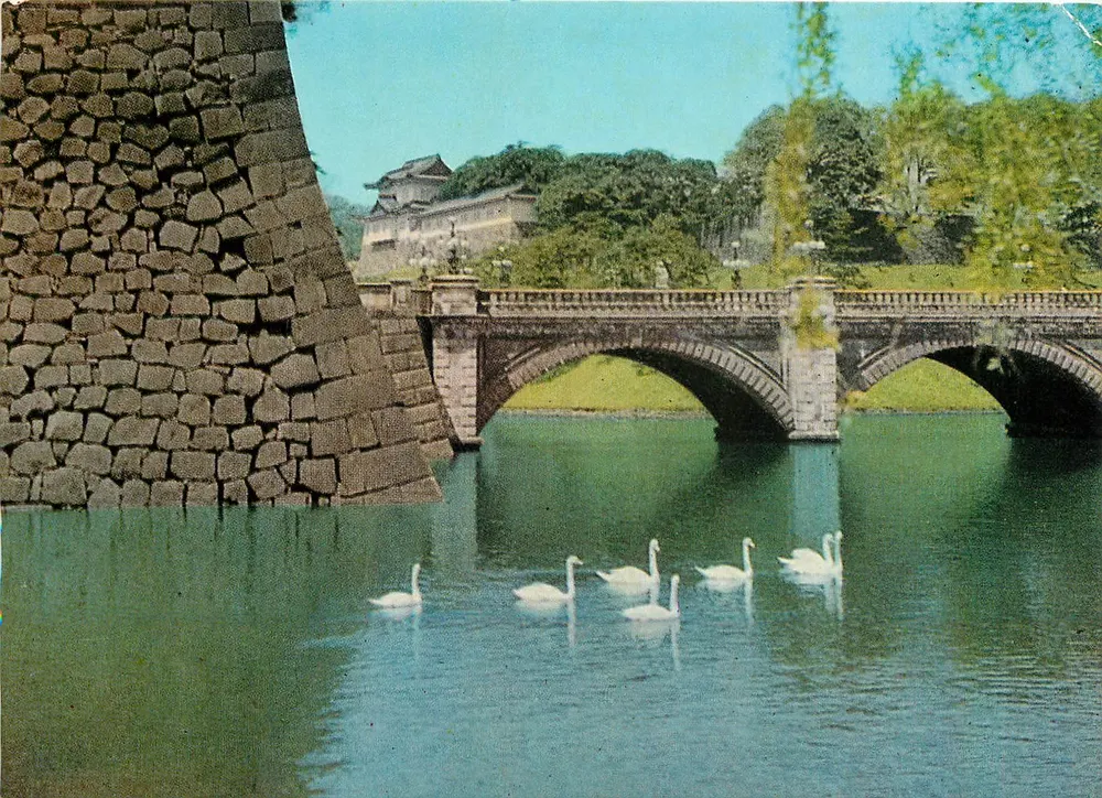 Nijubashi Bridge — Tokyo Imperial Palace — Japan Tourist Association - Recto