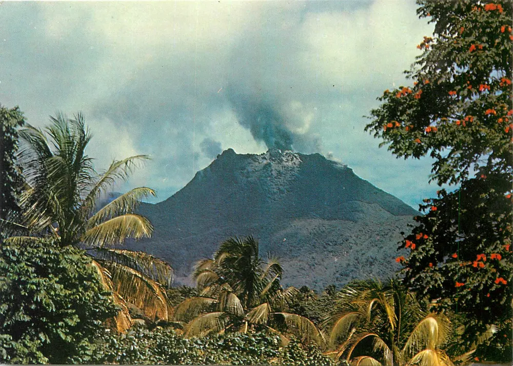 Eruptie van de Soufrière — Guadeloupe (1976) — SCANDINEXIM, Ltd. - Voorkant