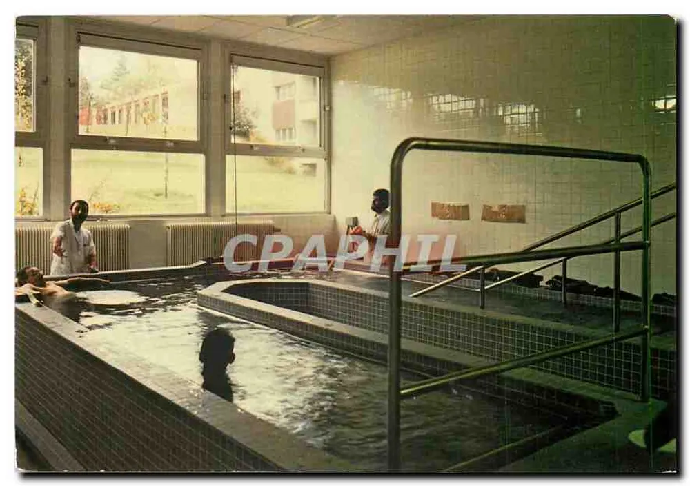 Bagni termali — Sala da bagno interna — Centro d'orientamento sociale DIVIO, Dijon - Recto