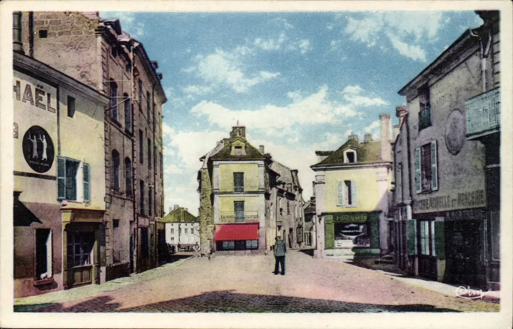 Place d'Orléans — Doué-la-Fontaine (Maine-et-Loire) — Combet & Imp. Macon - Frente