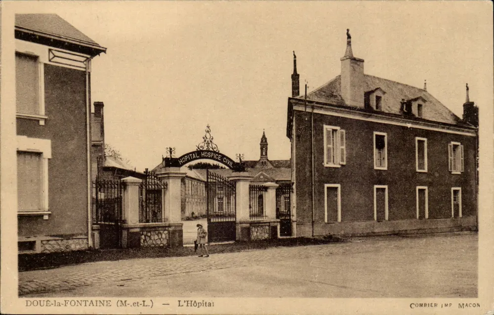 Doué-la-Fontaine (M.-et-L.) — O Hospital — Combier imp. Macon - Frente