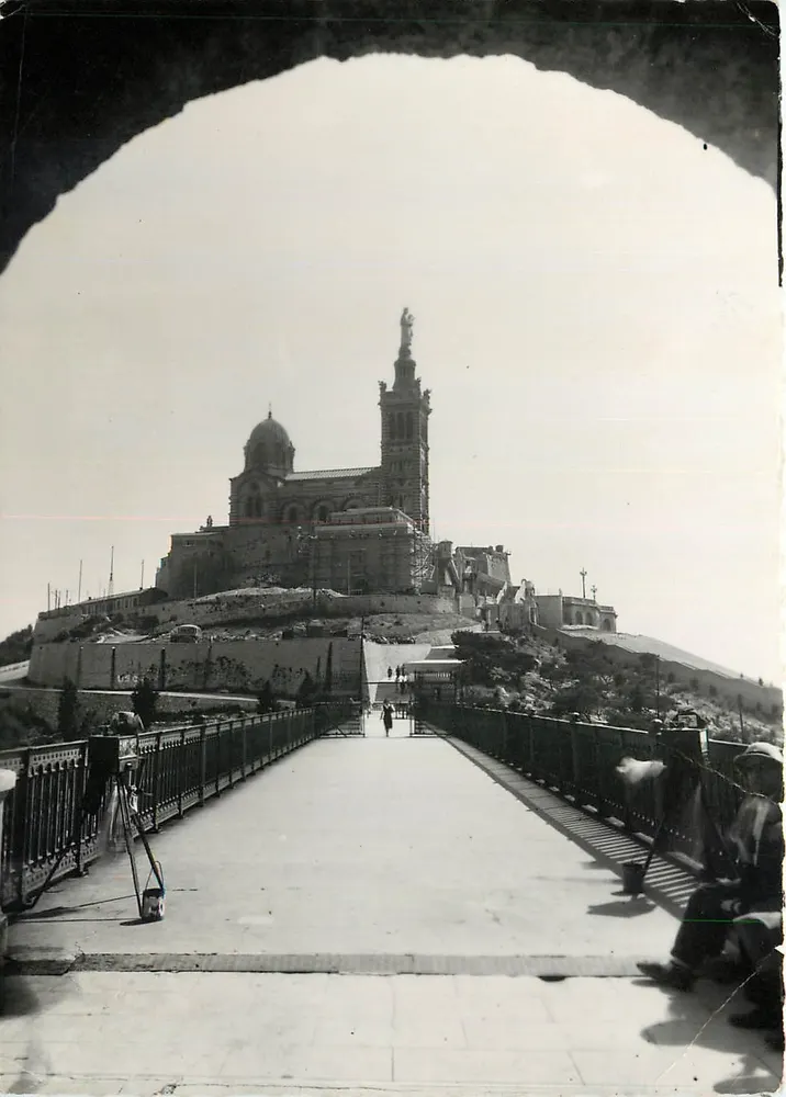 Notre-Dame-de-la-Garde — Marselha — Edições LABO-PHOTO-LABO - Frente