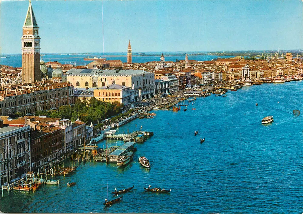 Vêneto — Vista panorâmica de Veneza — Hotel Regina - Frente