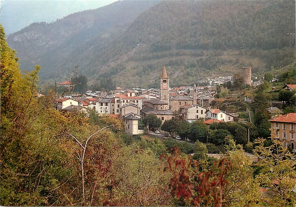 La Brigue — Allgemeiner Blick in der Haute Roya — Foto: Michel BRAUN - Vorderseite