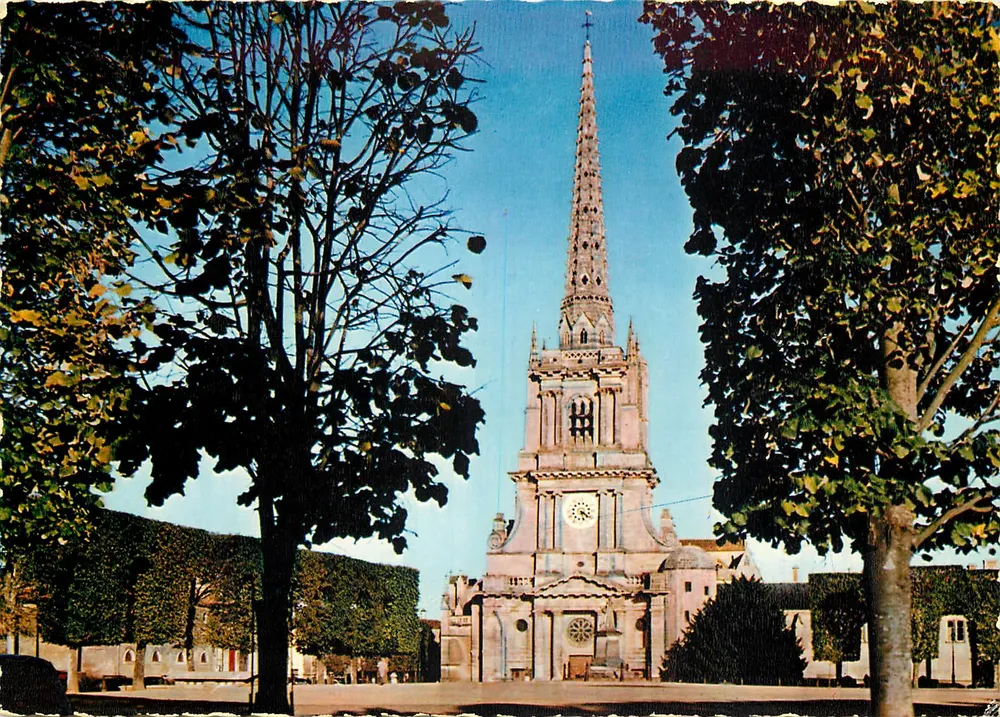 Luçon (Vendée) — A Catedral — Edições P. Marlin - Frente