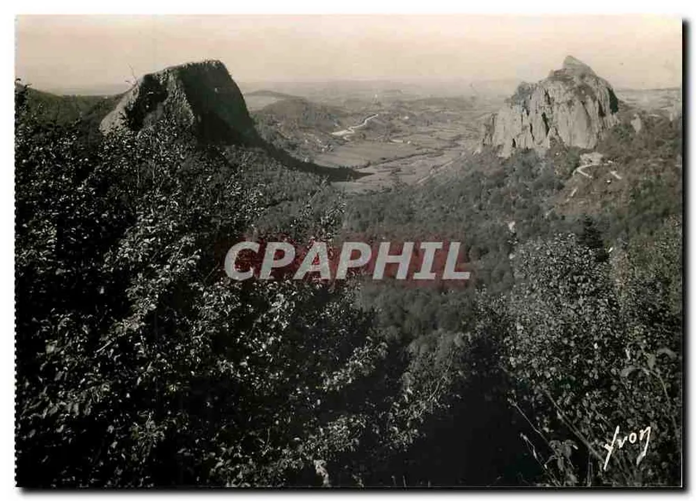 Environs du MONT-DORE — Les roches Sonadoire (1288 m.) et Tullière (1296 m.) — Éditions d'Art 'YVON', Paris - Recto