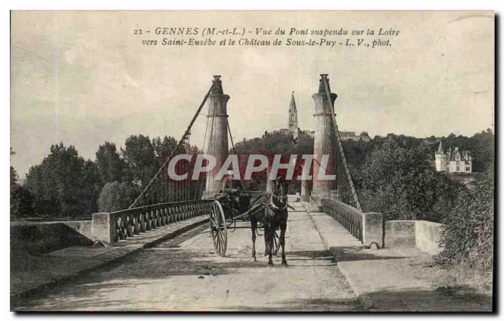 Gennes (M.-et-L.) — Ansicht der Hängebrücke über die Loire in Richtung Saint-Eusèbe und Schloss Sous-le-Puy — L. V., phot. - Vorderseite
