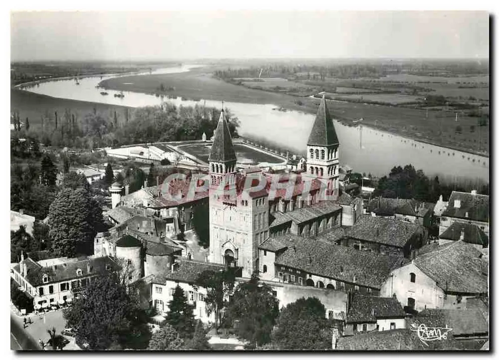 Tournus — La Iglesia de San Filiberto — Combiér Imp. MACON (S.-et-L.) - Anverso