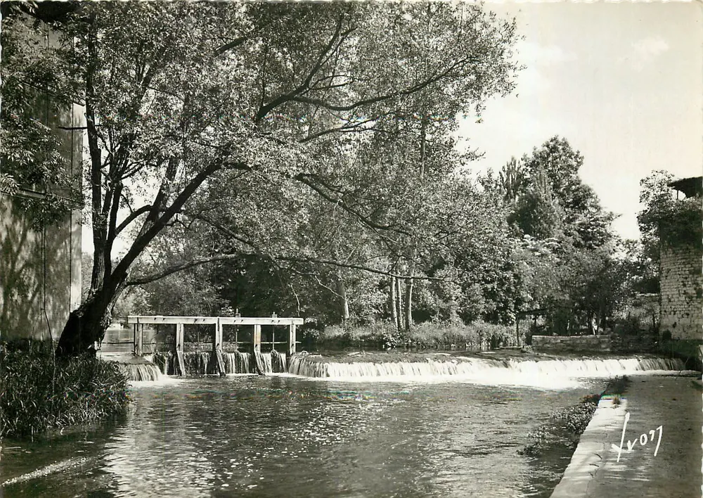 Moret-sur-Loing — L'écluse du vieux moulin — Les Éditions d'Art 'ICON' - Recto
