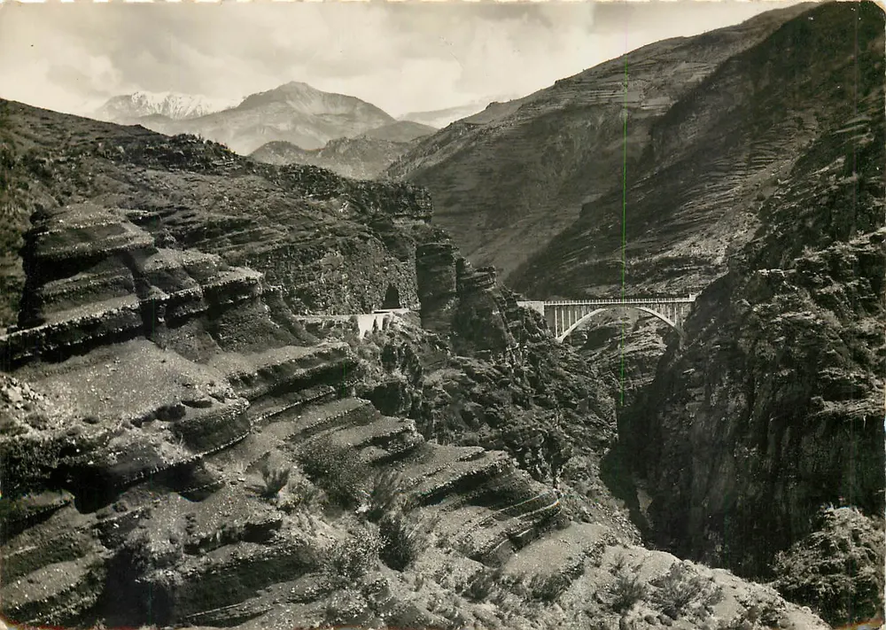 Gorges de Daluis — Le Pont de la Mariée — Éditions Bella - Awers
