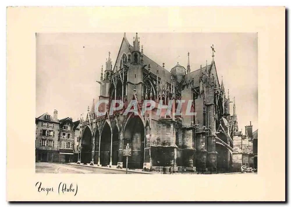 Froyes (Haute-Marne) — Igreja de São Urbano — Fotografia de Cinq - Frente