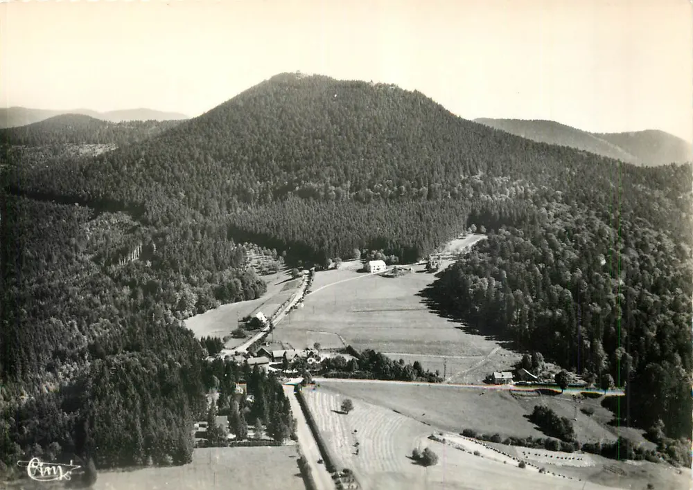 Le Donon (Bas-Rhin) — Panoramatische Luftansicht — Aériennes COMBIE IMP. MACON - Vorderseite